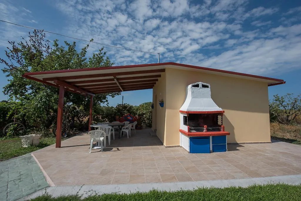 Caryatis Ntoridis Studios & Apartments In Afitos