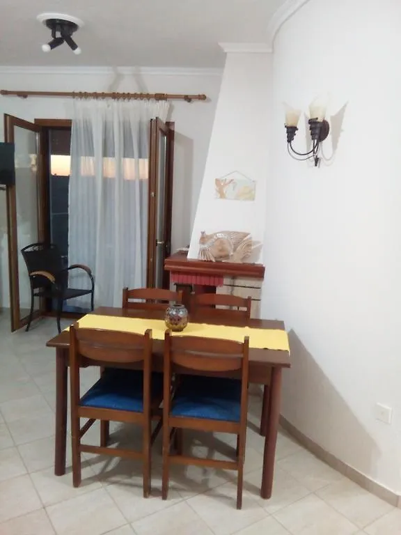Caryatis Ntoridis Studios & Apartments In Afitos